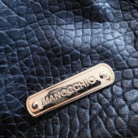 Elegant Black Textured Shoulder Bag - Picture 4 of 5